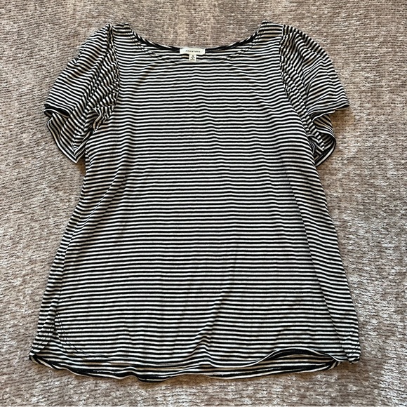 Max Studio Black & White Stripe Flutter Sleeve Top - Picture 1 of 4